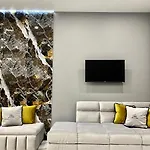 Family Boutique 4*