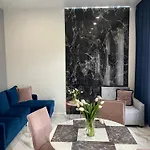 Family Boutique מלון דירות לבוב