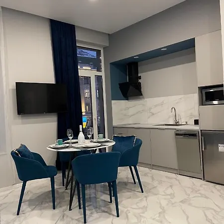 Family Boutique Apartmanhotel Lviv