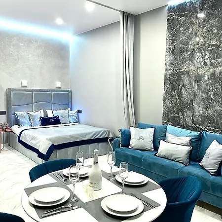 Family Boutique 4*