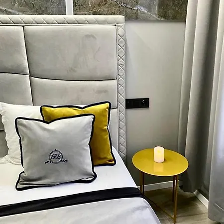 Family Boutique 4*
