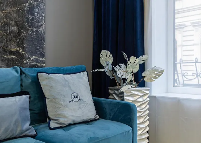 Family Boutique Aparthotel Lviv