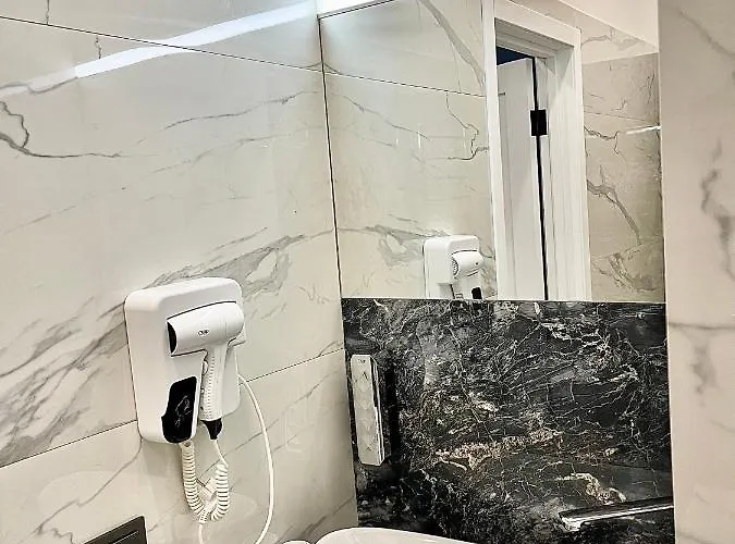 Family Boutique Aparthotel 4*