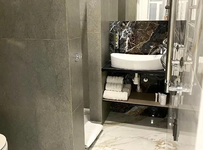 Family Boutique 4* Lviv