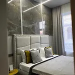 شقة فندقية Family Boutique 4*
