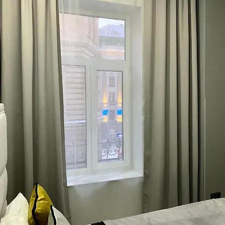 Family Boutique Apartmanhotel 4*