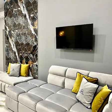 Family Boutique Aparthotel