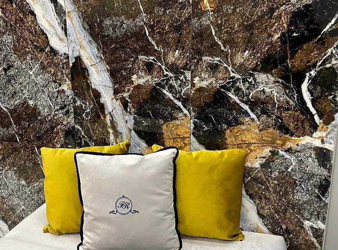 Family Boutique 4* Lviv